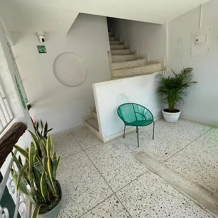 Apartment Fancy With Balcony Near Old Town