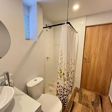 Apartment Fancy With Balcony Near Old Town